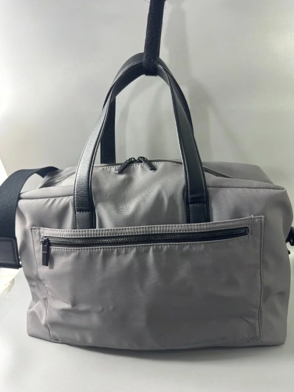Away gray canvas